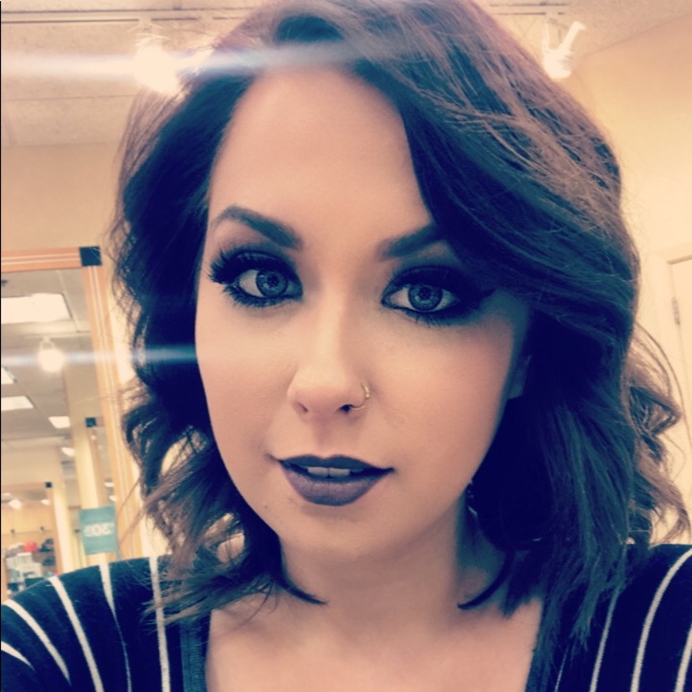 Meet your Posher, Kari
